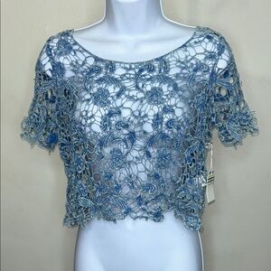 Forever 21 Blue/Cream Crochet Crop Top